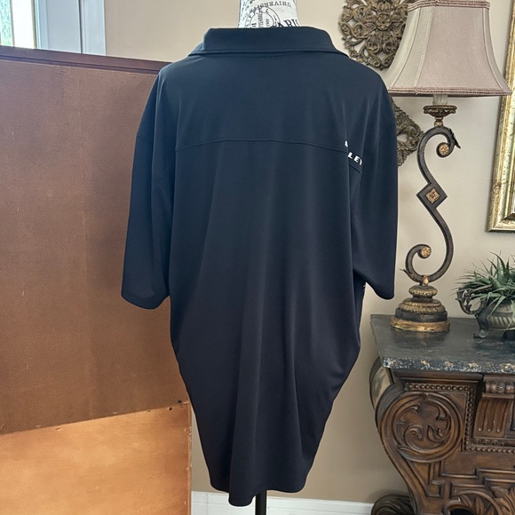 Oakley Black and Gray Polo short sleeve button neckline Size XXL - Picture 6 of 9